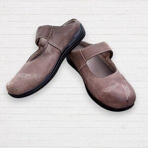 DREW Juniper Tan Taupe Brown Mary Jane Leather Slip-on Clogs Mules Womens 8W